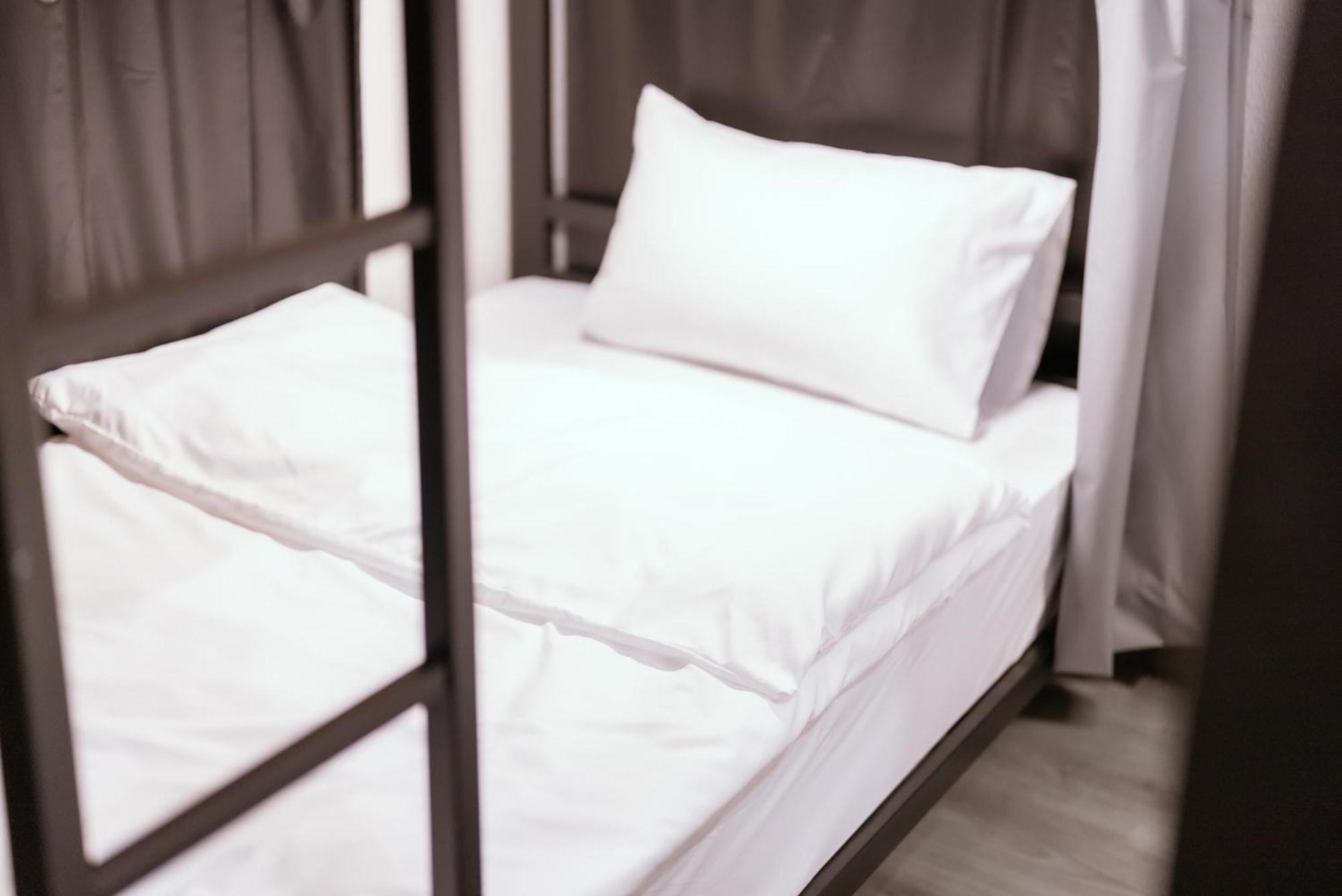 420 Hostel - Ekkamai Buds & Beds Bangkok Exterior photo