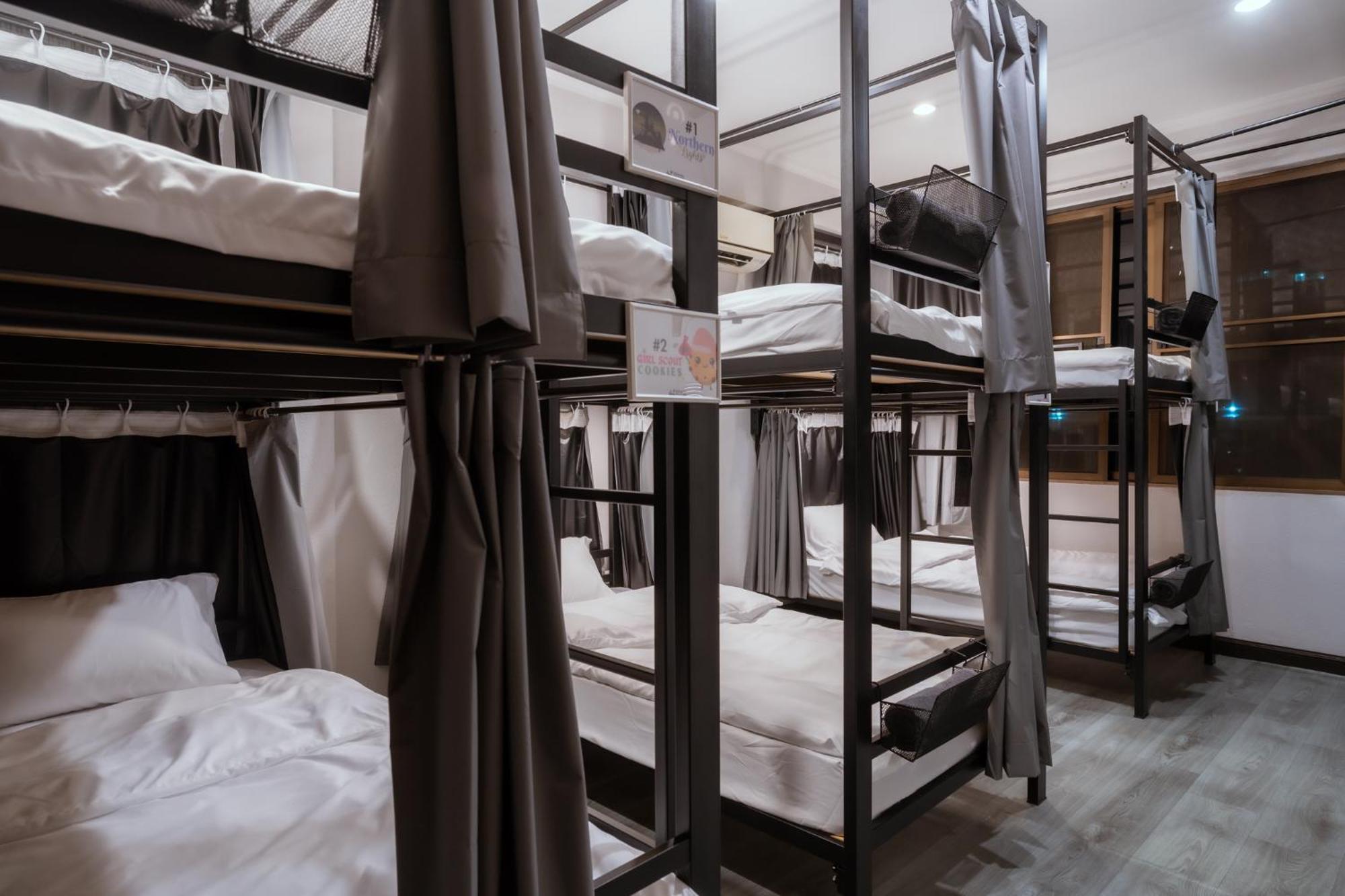 420 Hostel - Ekkamai Buds & Beds Bangkok Exterior photo